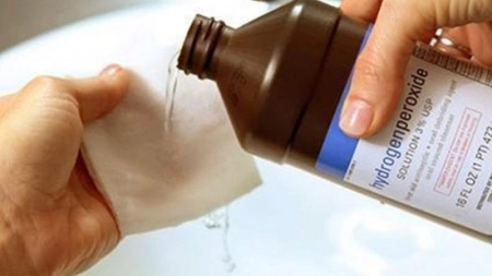 Apa oxigenată – 12 motive pentru care trebuie să o ai în casă