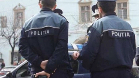 Hoți prinși pe bandă rulantă. Riscă să ajungă după gratii