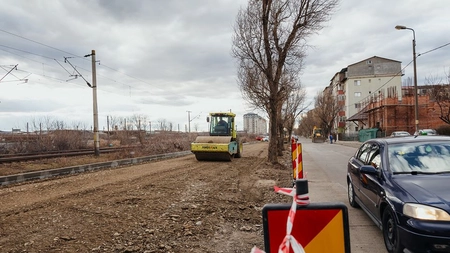 Primăria Municipiului Iași profită de vremea caldă și au început lucrările de modernizare a unei importante străzi