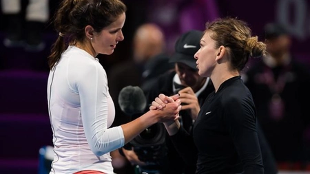 Perechea formată din Simona Halep şi Julia Goerges, învinsă în proba de dublu la Dubai