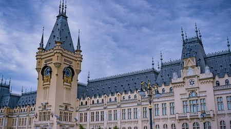Expoziție internațională de pictură, la Palatul Culturii Iași