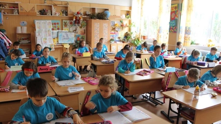 Informații esențiale pentru mii de părinți din Iași! Ce se întâmplă cu înscrierea copiilor la clasa pregătitoare, în perioada coronavirusului