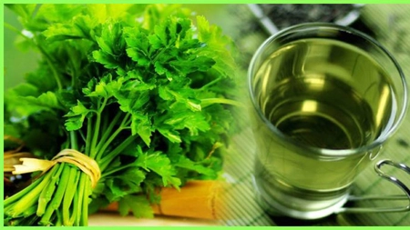 Cum prepari masca cu pătrunjel, pentru ten frumos?