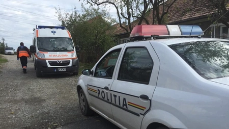 Momente de panică ieri seară! Un ieșean și-a tăiat venele vrând să-și încheie socotelile cu viața! O vecină a sunat la timp la 112