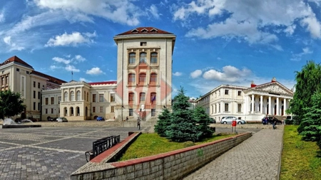 De astăzi, cursurile și laboratoarele de la UMF Iași se desfășoară on-line