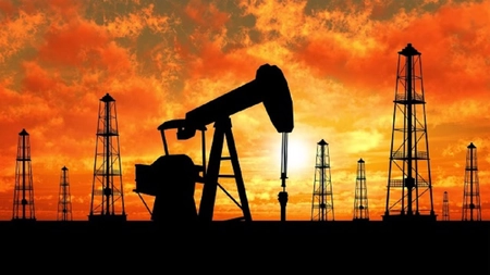 Incredibil! Prețul petrolului din SUA s-a prăbușit. Pentru prima dată în istorie acestea au valori negative