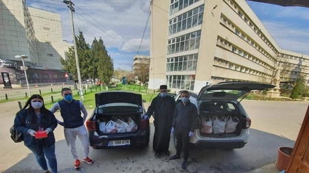 Peste 100 de persoane au fost ajutate până acum de studenții TUIASI, în programul de voluntariat pornit ca urmare a epidemiei de coronavirus - FOTO