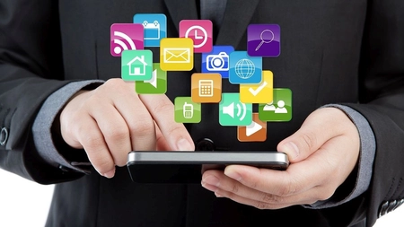 Pachet de aplicații mobile impuse pentru depistarea persoanelor aflate în izolare