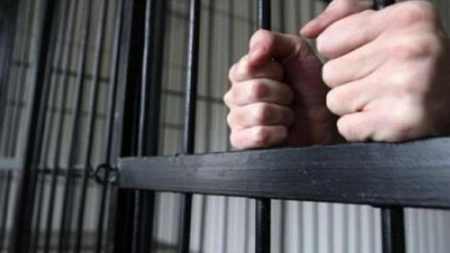 A provocat un accident și a refuzat să fie testat. Acum se află în arest