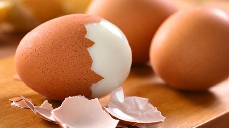 De ce e bine să păstrezi cojile de ouă după Paște! Iată câteva idei