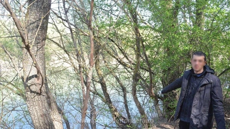 Moldovean oprit la malul Prutului după ce a încercat să intre ilegal în România pentru a-și căuta un loc de muncă