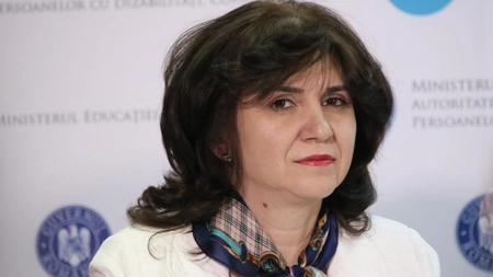 Monica Anisie, despre cum se vor relua cursurilor în toamnă: Ore ținute în cort, în curtea școlii