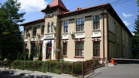Un nou suport curricular pus la dispoziția elevilor și a profesorilor de către Inspectoratul Școlar Județean Iași! Este vorba despre Agora online. Activități de învățare pentru științele socio-umane. Suport curricular pentru elevi și profesori