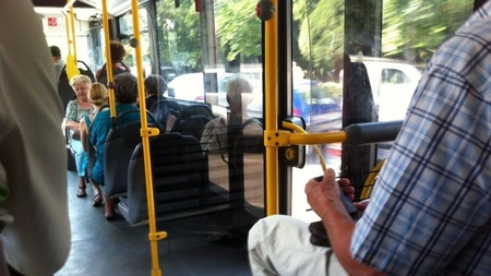 De săptămâna viitoare, Compania de Transport Public va organiza curse speciale pentru persoanele de peste 65 de ani