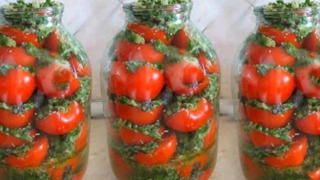 Reţetă pentru cămara de iarnă - Roşii marinate în stil coreean