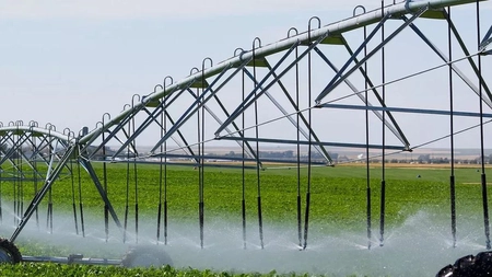 Fondurile europene pentru irigații vor putea fi accesate de fermierii din Iași