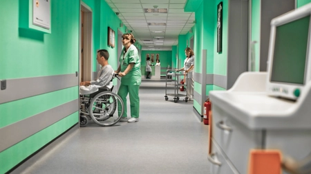 Atac armat într-un spital din Israel