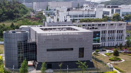 Institutul din Wuhan, acuzat că a fabricat COVID-19. Directoarea rupe tăcerea: ”cum ar fi putut să…”