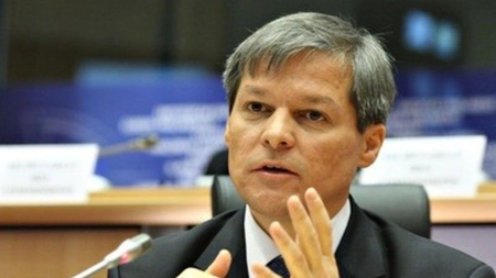 Dacian Cioloș cere demisia ministrului Educației