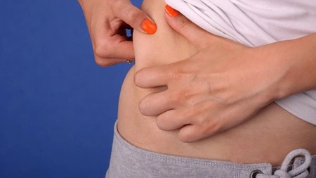 Grasimea abdominala la femei, asociate cu un risc crescut de dementa