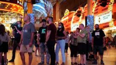 Cozi la cazinourile redeschise după aproape două luni. Unde s-a întâmplat asta