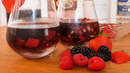 Băutură aromată - Cocktail cu fructe de pădure