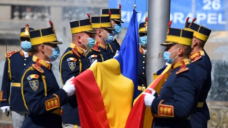 Ziua Drapelului Naţional. Ce semnificaţie au culorile de pe steagul României