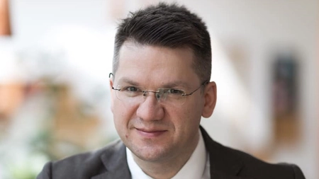 Mihail Neamţu, atac dur la adresa lui Dan Barna: Este o mediocritate politică. Dacă va citi vreodată o carte, îi voi da un autograf
