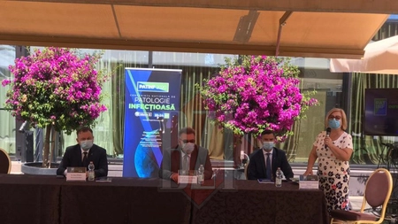 Ministrul Sănătății, Nelu Tătaru, participă la conferința de boli infecțioase de la Iași! Specialiștii au discutat ieri despre profilul pacientului pentru fiecare centru regional! - LIVE VIDEO/ FOTO