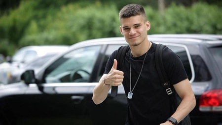Ianis Hagi, părăsit de iubită. Cine este femeia care l-a trădat pe fiul 