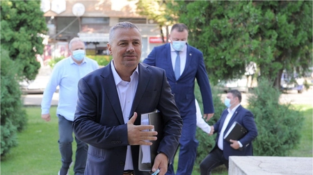 De astăzi, deputatul Petru Movilă a intrat în cursa pentru preşedinţia Consiliului Judeţean Iaşi! - FOTO, VIDEO