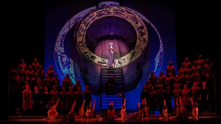 Astăzi, de la ora 20:00, în Grădina Botanică, Opera ieșeană va juca în premieră în aer liber spectacolul Carmina Burana