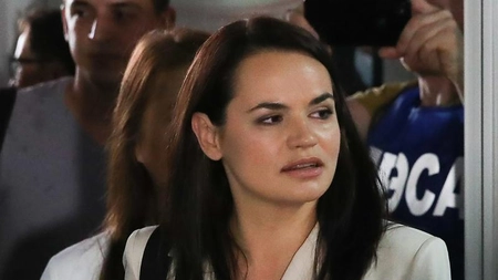 Svetlana Tihanovskaia, şefa opoziţiei din Belarus, a fugit din ţară