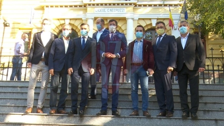 Alegeri locale 2020! Primarul municipiului Iaşi, Mihai Chirica a votat. Costel Alexe și-a exercitat dreptul la vot (UPDATE)- FOTO, VIDEO
