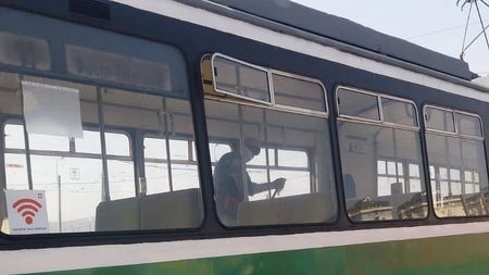 Doar o parte dintre autobuzele și tramvaiele CTP Iași sunt dezinfectate la capetele de linie din Copou, Dacia, Dancu și CUG