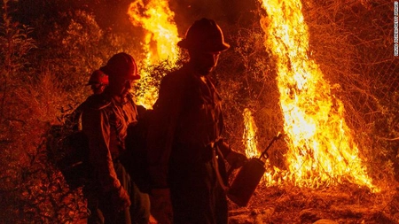 Fumul din incendiile de pe coasta de vest a SUA a ajuns în Europa