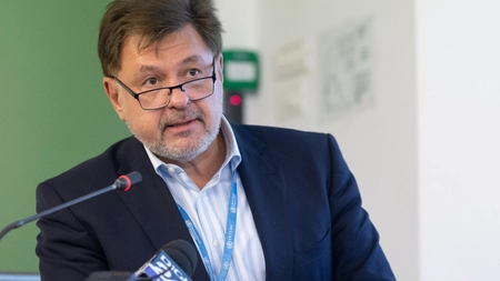 Alexandru Rafila cere Guvernului să doneze Republicii Moldova o parte dintre vaccinurile anti-COVID-19