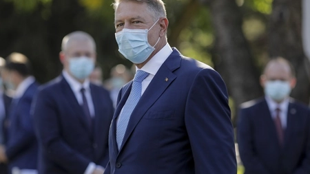 Klaus Iohannis a promulgat legea. Românii din Diaspora vor vota două zile la alegerile parlamentare