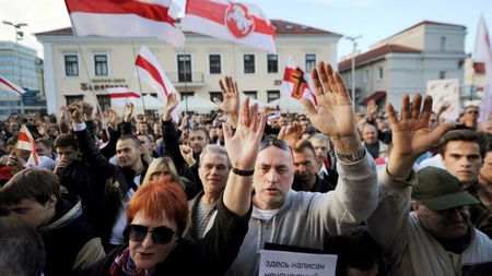 Premieră pe țară a unui eveniment excepțional din Iași: „Insultați. Beralus(ia)” de Andrei Kureichik