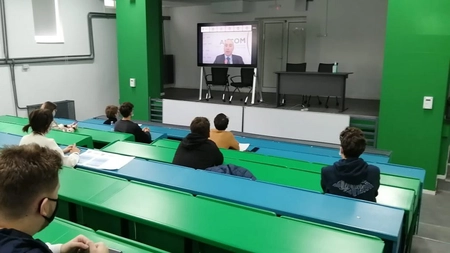 Liceul Teoretic de Informatică “Grigore Moisil” Iași se conectează la direcțiile de dezvoltare ale securității cibernetice