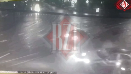 Momentul accidentului de azi noapte, de la Râpa Galbenă, surprins de camerele de supraveghere! Impactul este extrem de violent! EXCLUSIV - VIDEO