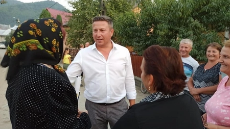 Primarul din Sângeorz Băi, care şi-a umilit fiica de 14 ani, și-a pierdut mandatul