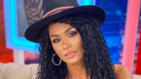 Majda Aboulumosha și-a dat demisia de la Antena Stars: ”Un nou drum mă așteaptă”