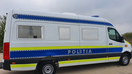 Autospecială nouă de poliție la arestul I.P.J Iași. Suspecții se vor bucura de condiții ''ca în vest''