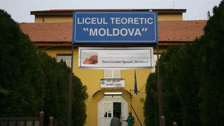 Premii la concursul național de TIC pentru elevii Liceului Special Moldova Târgu Frumos