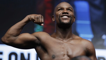 Floyd Mayweather revine în box pentru un meci special. 