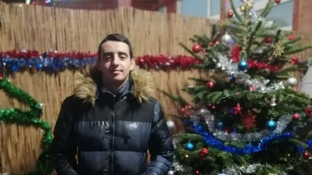 Tânărul de 18 ani de la țară care a făcut un site de comenzi online: Am câștigat 250 de lei