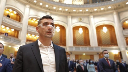 George Simion se teme de o trădare din partea PSD și USR-PLUS pe votul moţiunii de cenzură! Le solicită parlamentarilor să voteze cu bilele la vedere