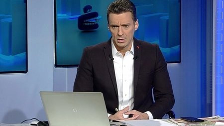 Mircea Badea, după demisia premierului: „O formă de viaţă bizară, iresponsabilă şi debilă”