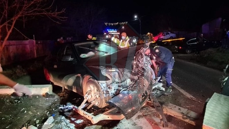 Accident rutier la Dumbrava. Două maşini s-au izbit frontal - EXCLUSIV/ UPDATE/ FOTO/ VIDEO